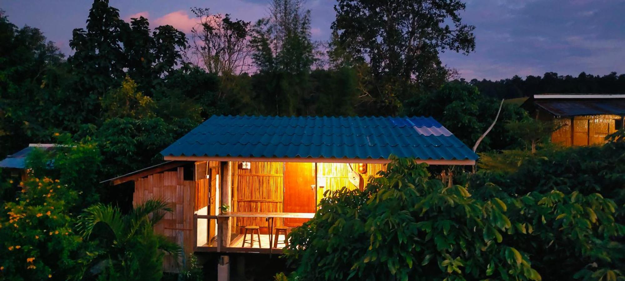 Baan 2 Dao Farmstay Chiang Dao Bagian luar foto